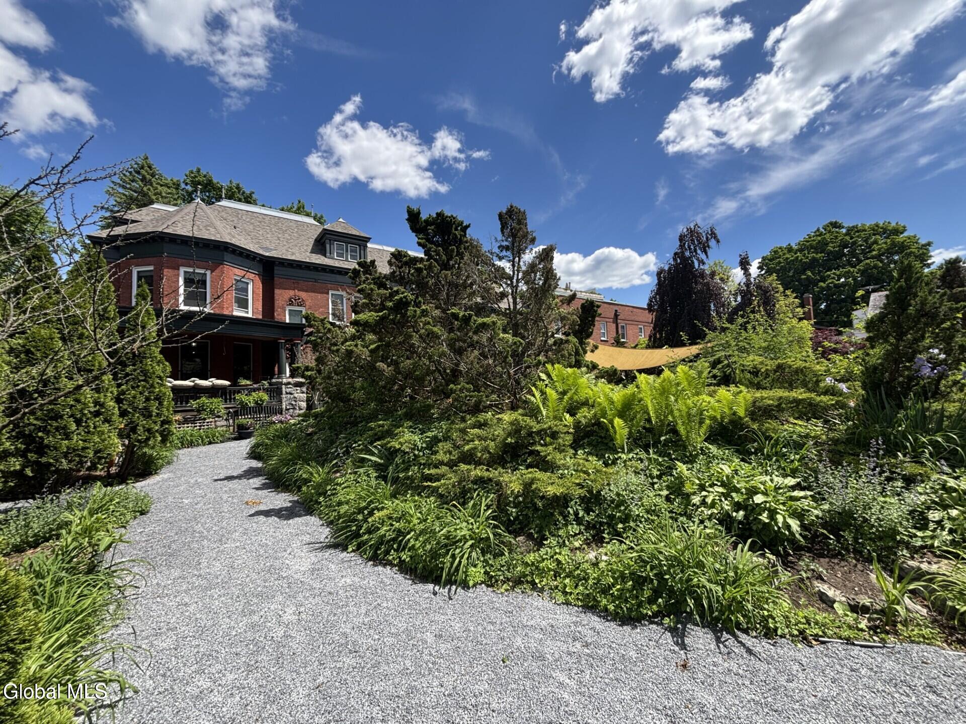 72 Union Avenue Saratoga Springs NY 12866