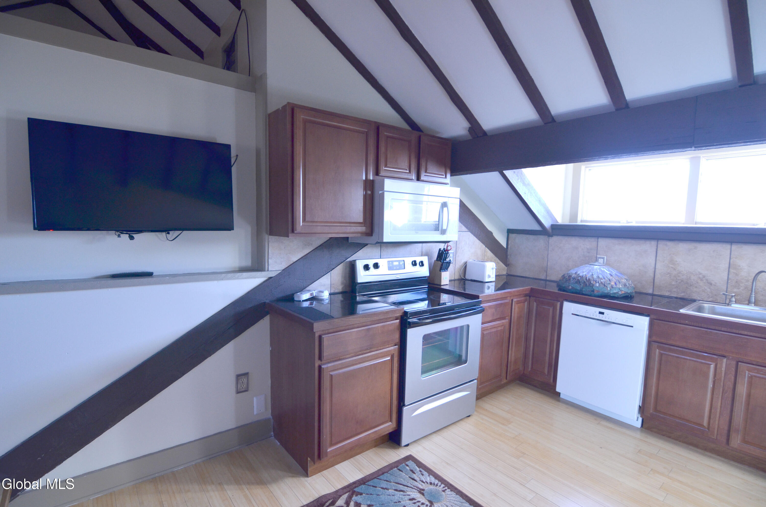 72 Union Avenue Saratoga Springs NY 12866