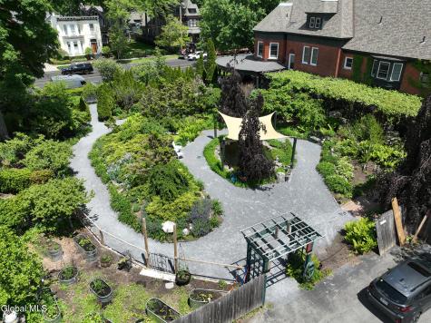 72 Union Avenue Saratoga Springs NY 12866