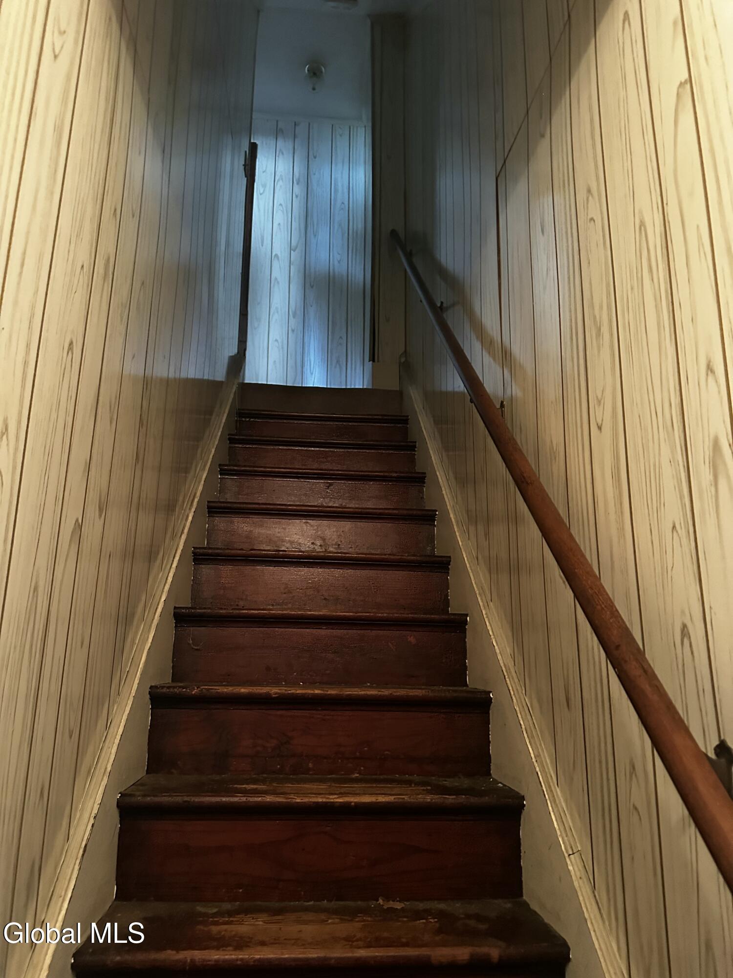 22182 Ny-22 Hoosick NY 12090