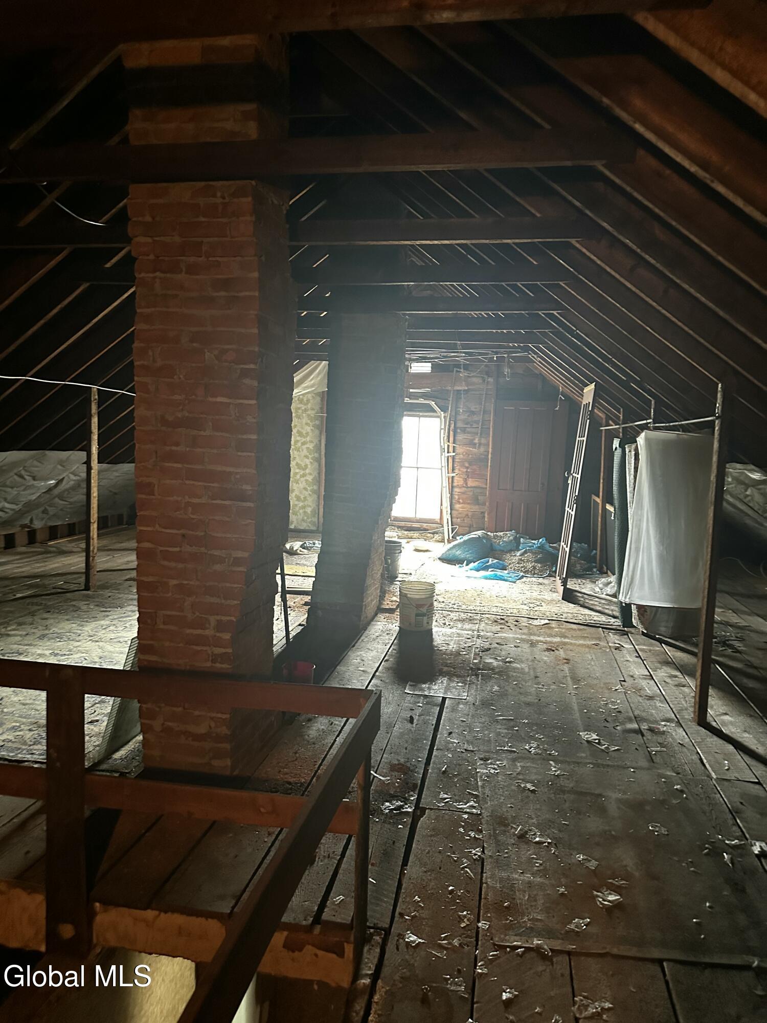 22182 Ny-22 Hoosick NY 12090