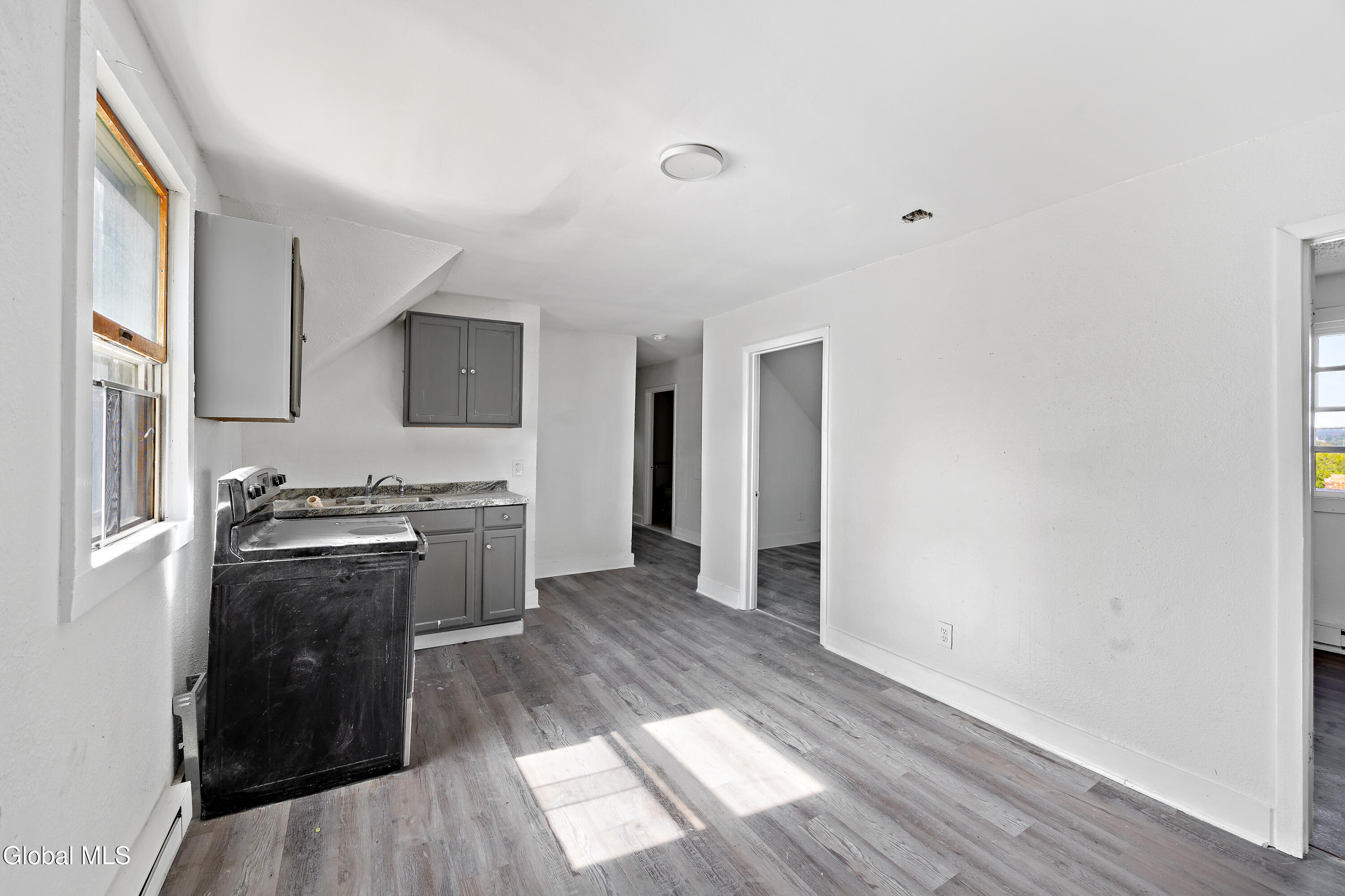 578 Crane Street Schenectady NY 12303