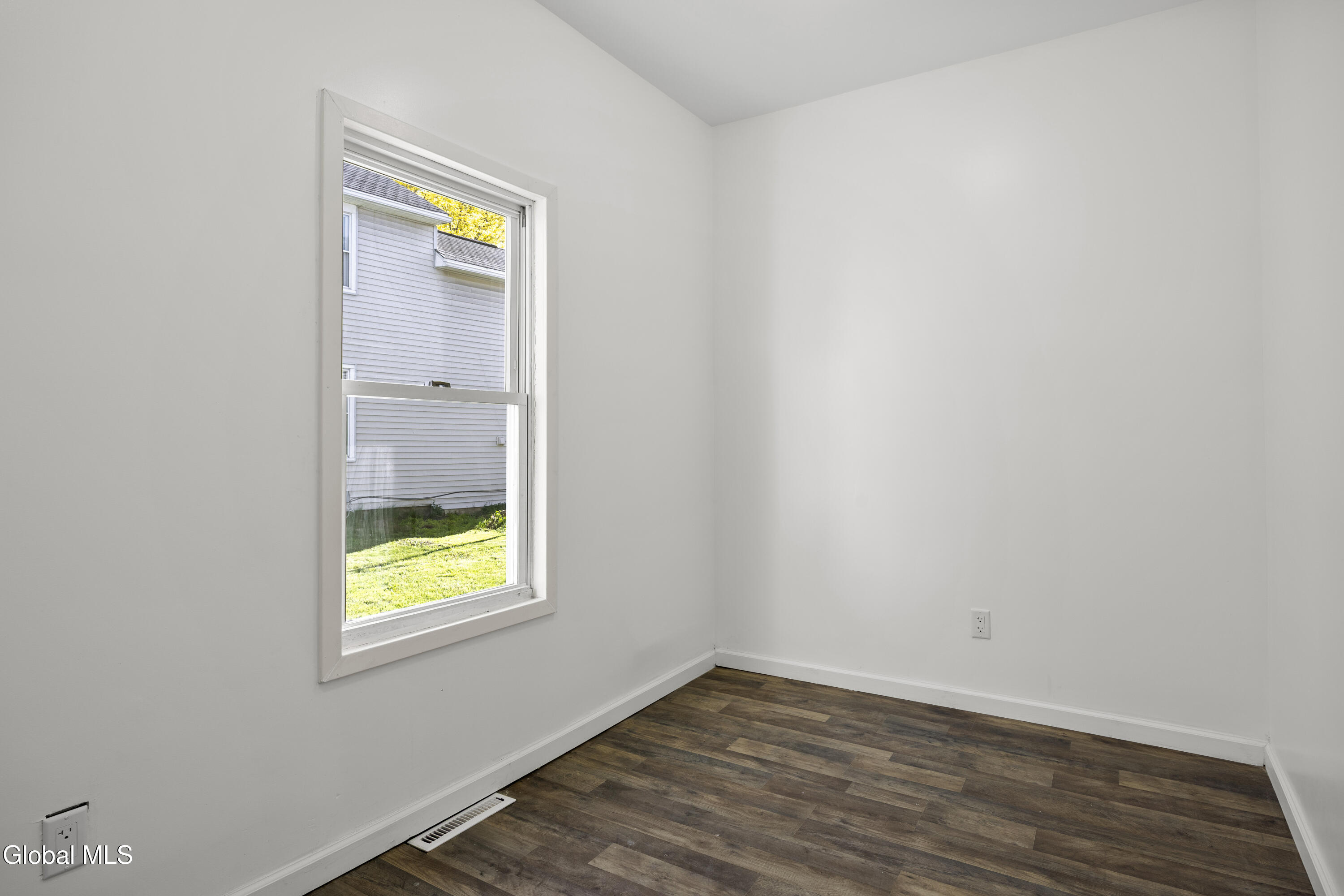 1427 4th Avenue Watervliet NY 12189