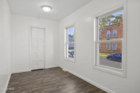 1427 4th Avenue Watervliet NY 12189