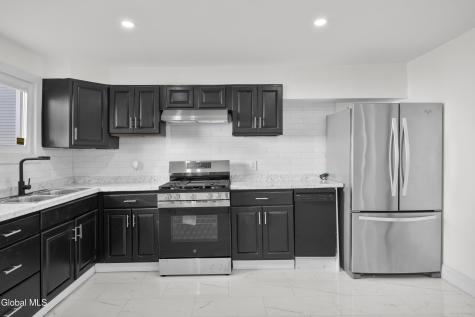 1427 4th Avenue Watervliet NY 12189