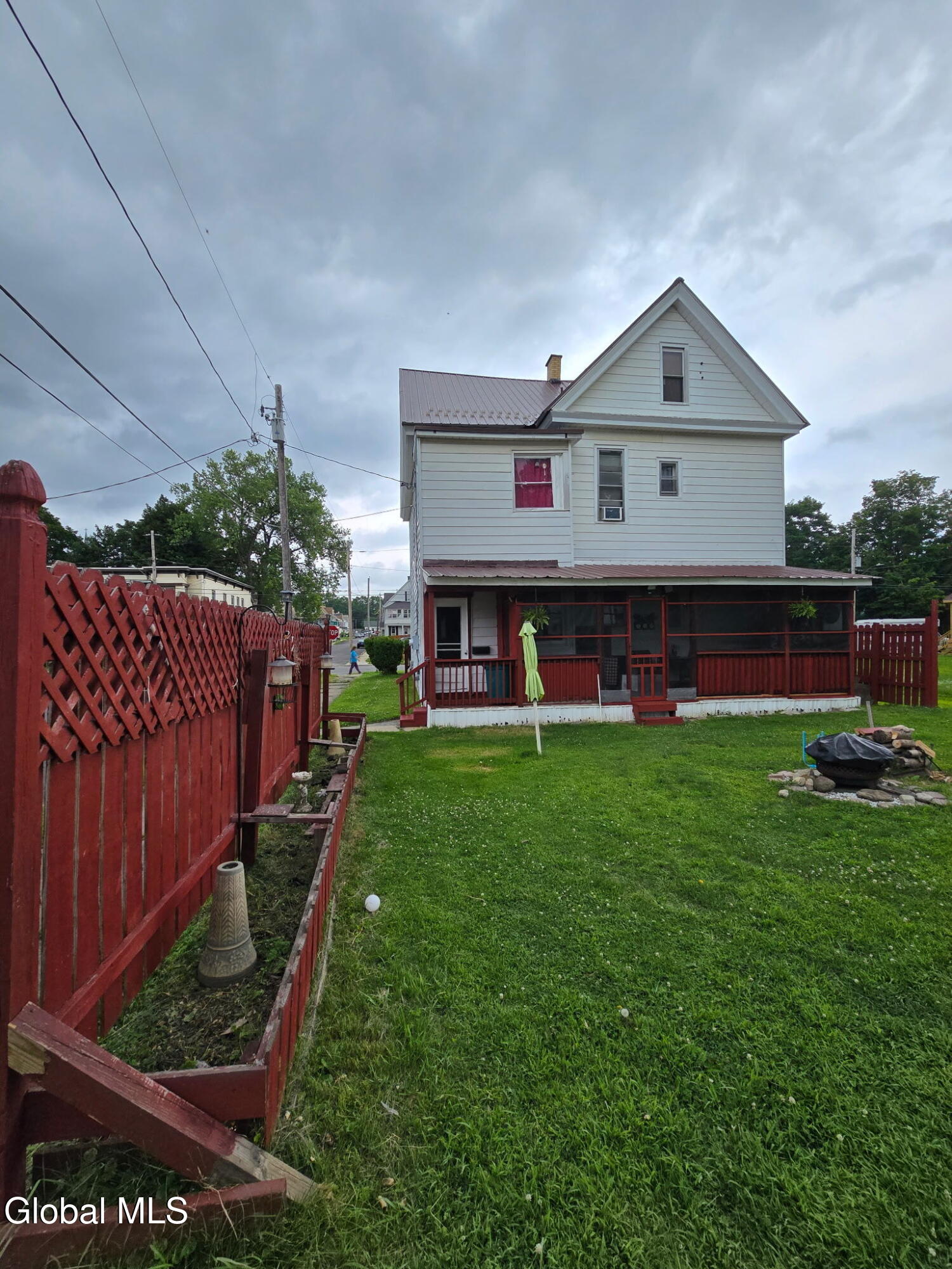 300-302 Grand Street Amsterdam NY 12010