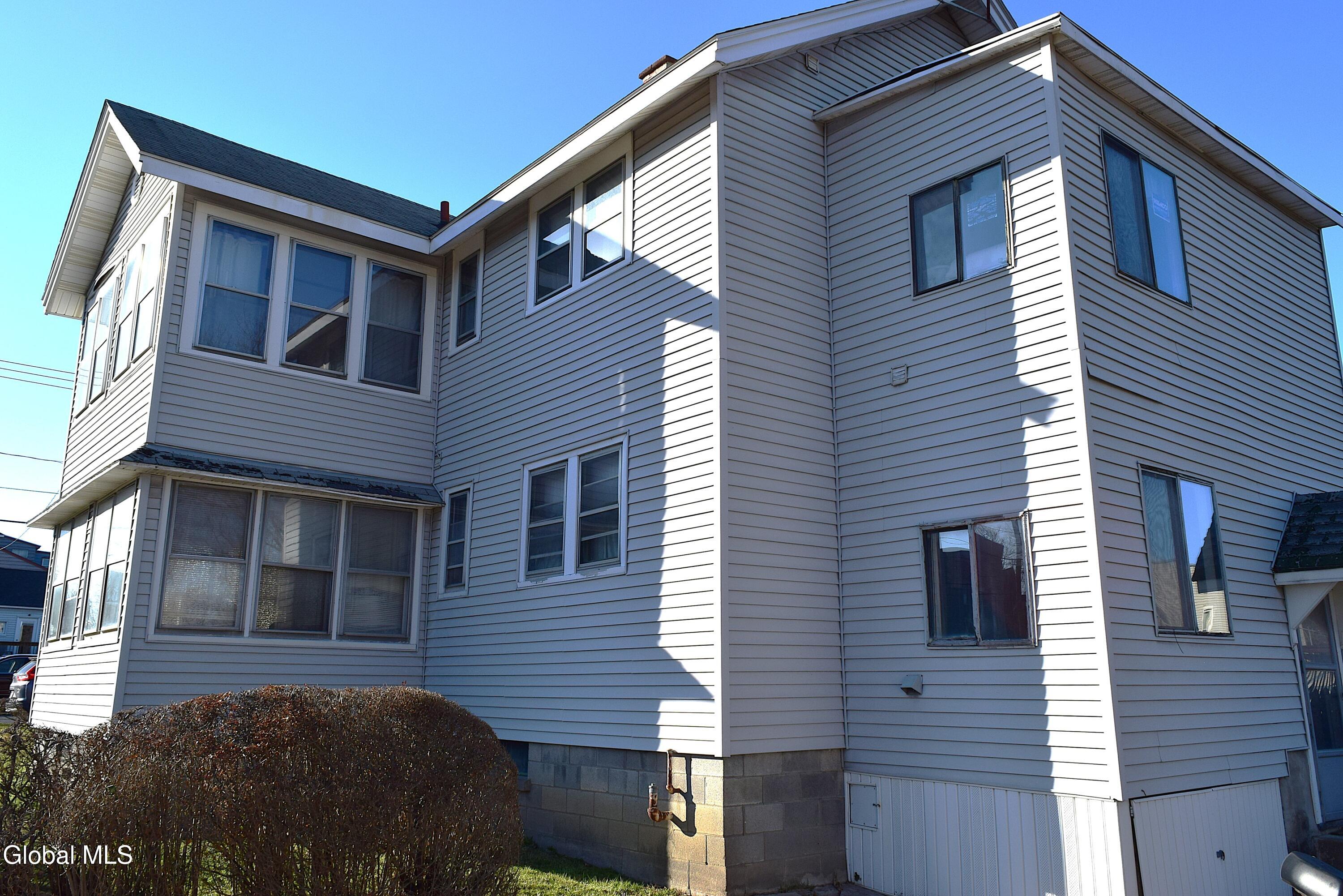 106 Continental Avenue Cohoes NY 12047