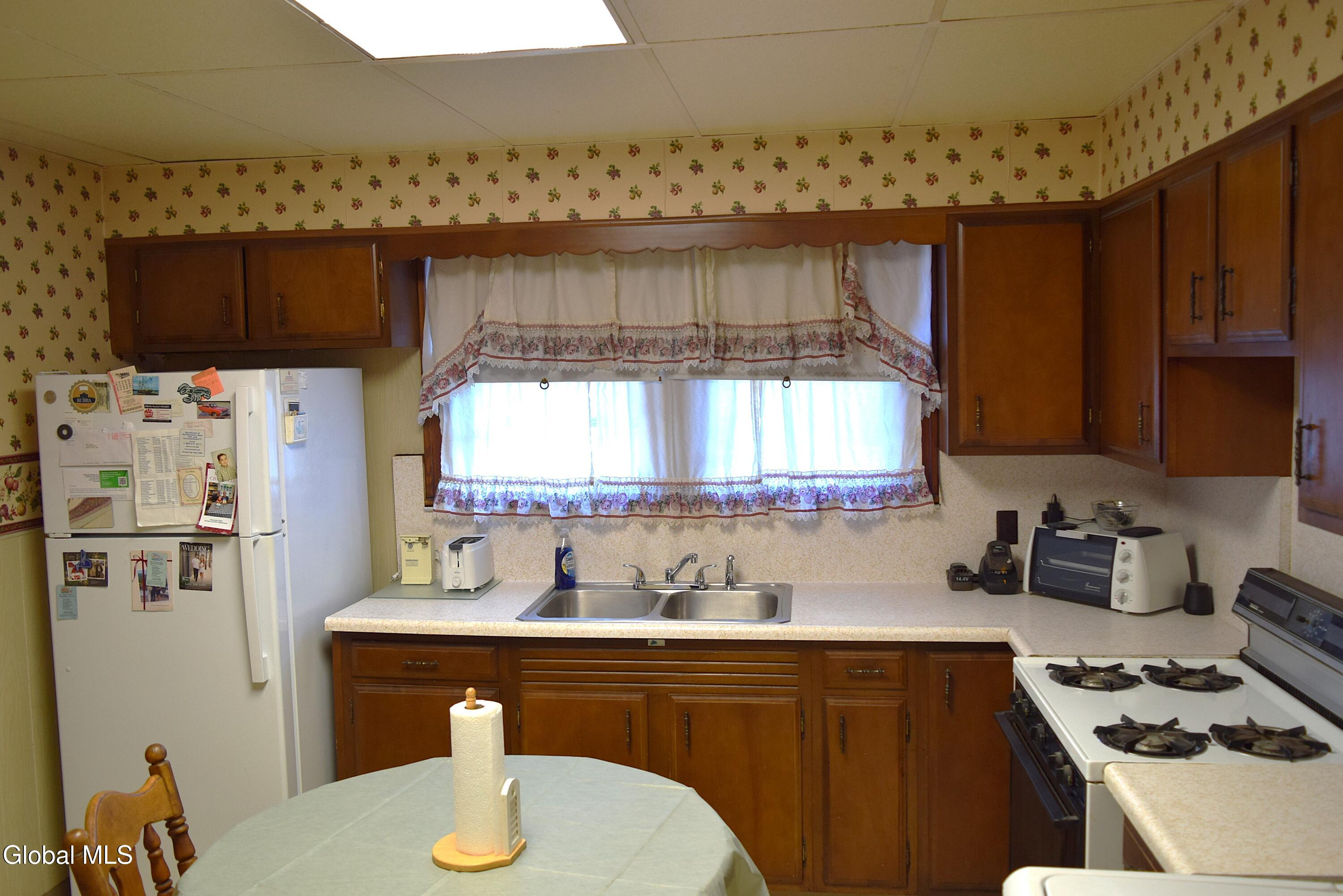 106 Continental Avenue Cohoes NY 12047
