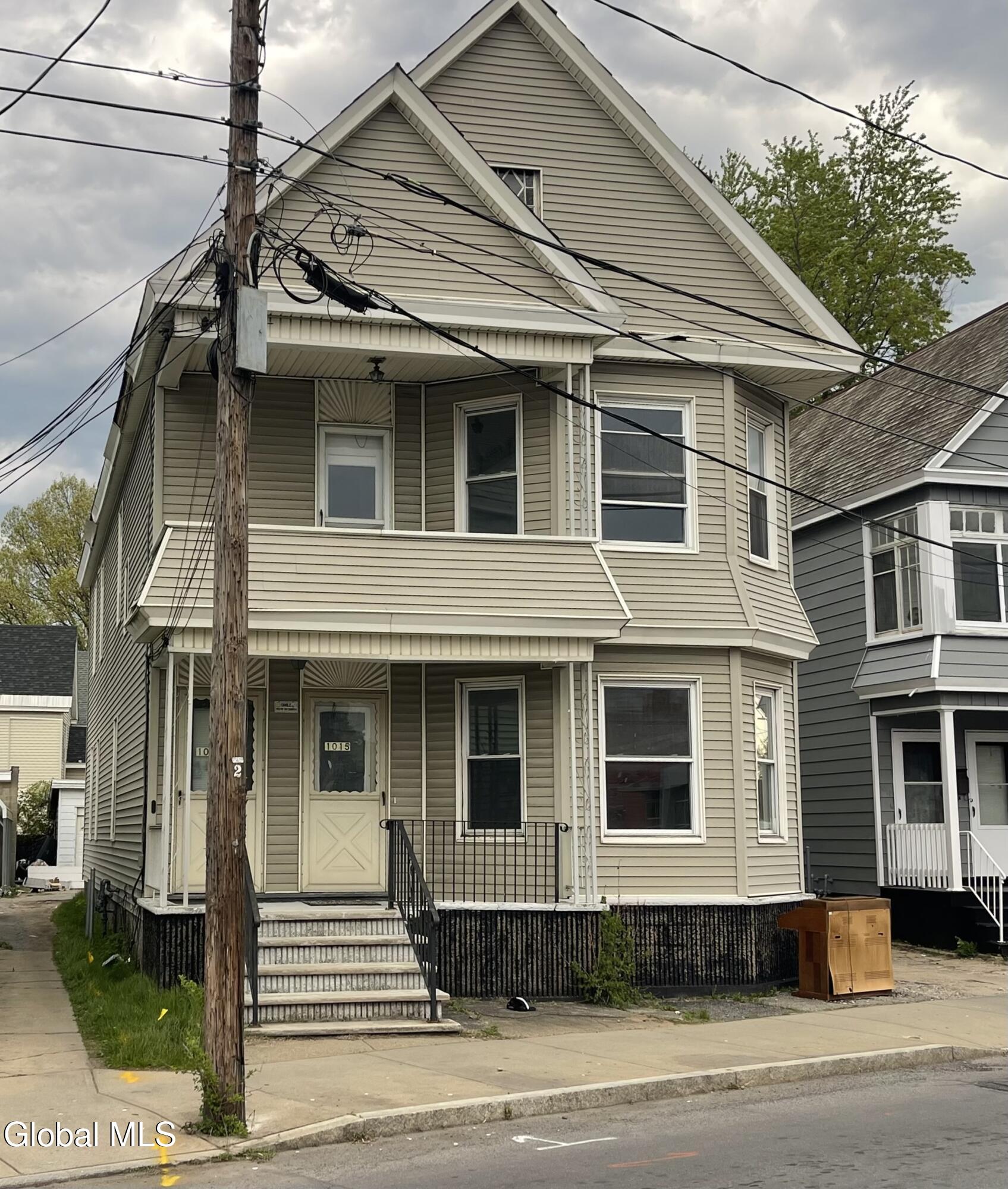 1013 Chrisler Avenue Schenectady NY 12303