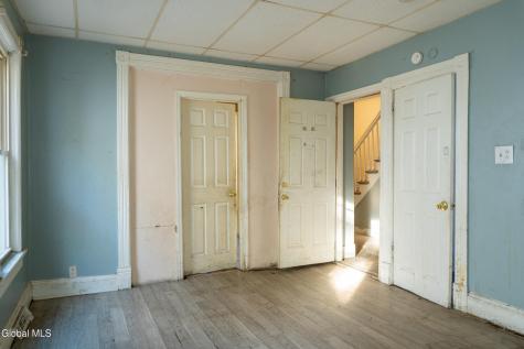 1037 Cutler Street Schenectady NY 12303