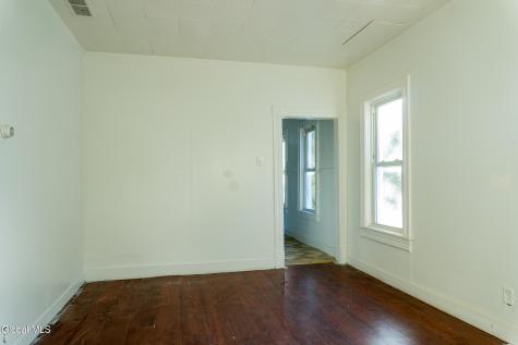 1037 Cutler Street Schenectady NY 12303