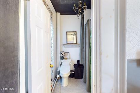 1809 5th Avenue Troy NY 12180