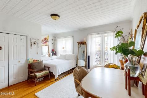1809 5th Avenue Troy NY 12180