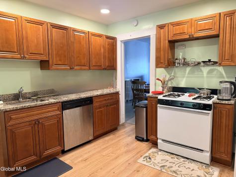 15 Zoar Avenue Albany NY 12209