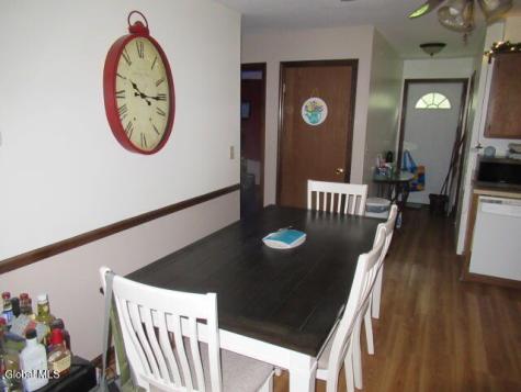 36 Maple Road Voorheesville NY 12186