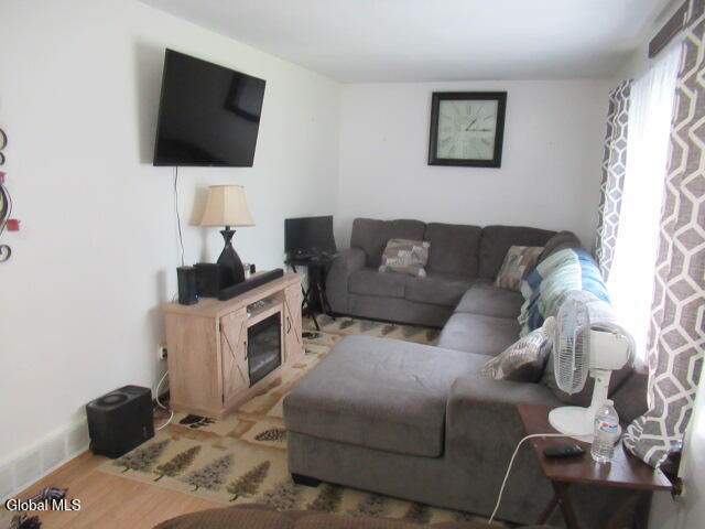 36 Maple Road Voorheesville NY 12186