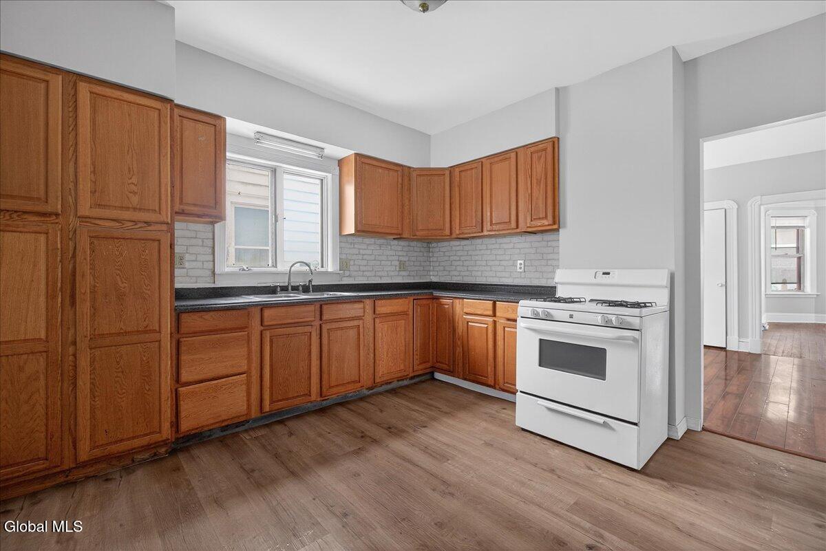 103 Porter Street Schenectady NY 12308