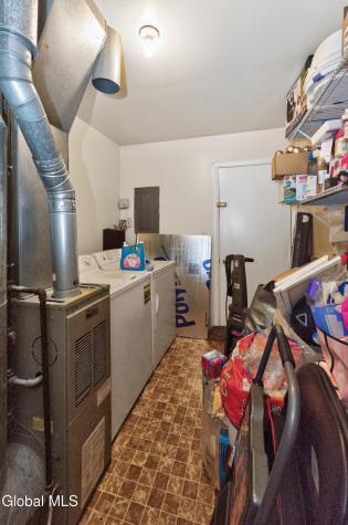 17 Berwyn Street Schenectady NY 12304