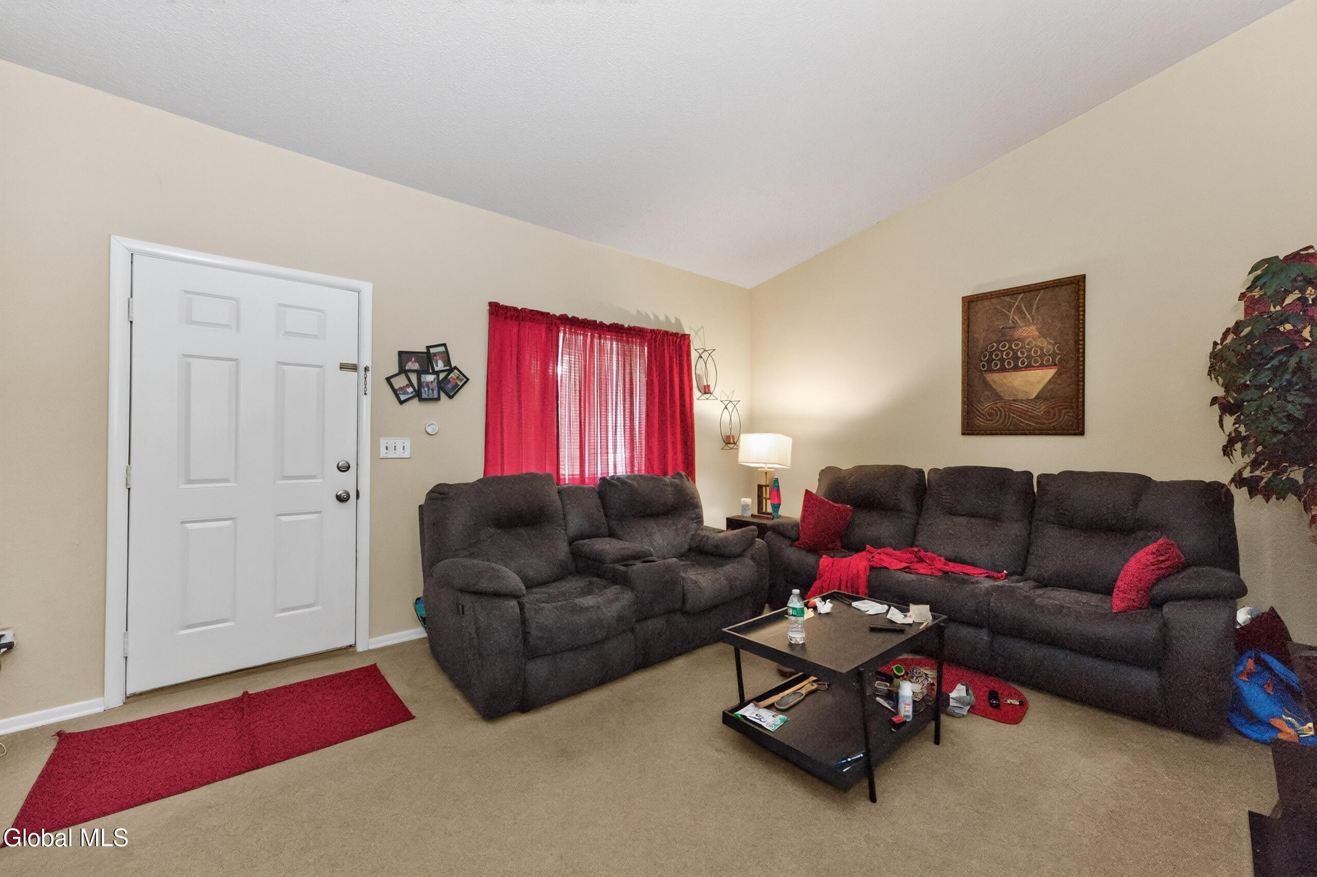 17 Berwyn Street Schenectady NY 12304