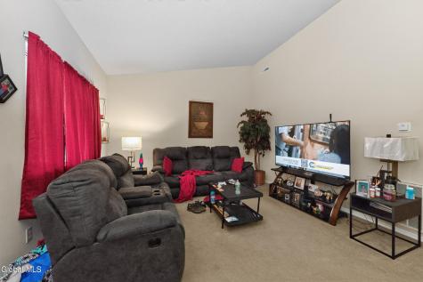 17 Berwyn Street Schenectady NY 12304