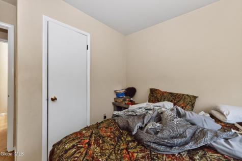 17 Berwyn Street Schenectady NY 12304