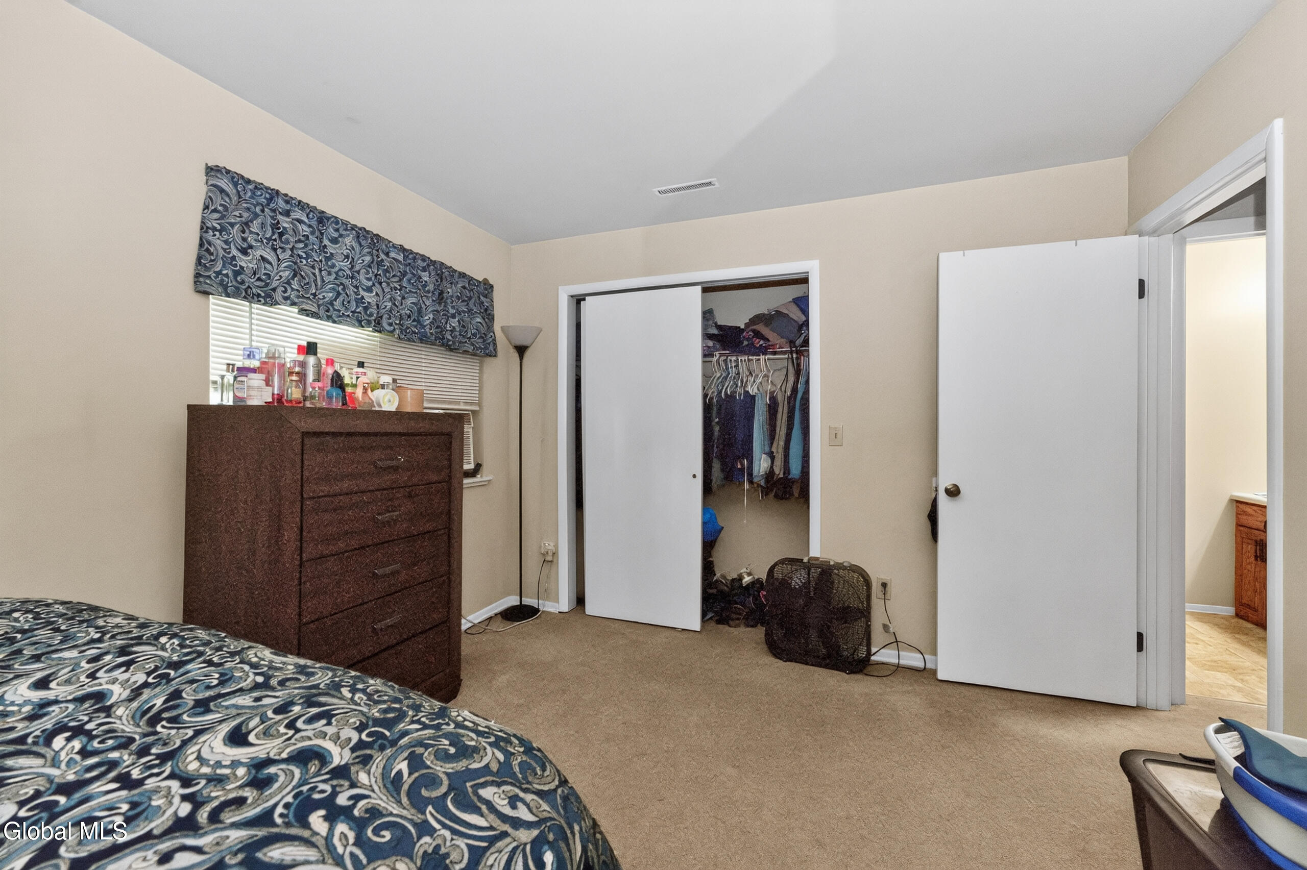17 Berwyn Street Schenectady NY 12304