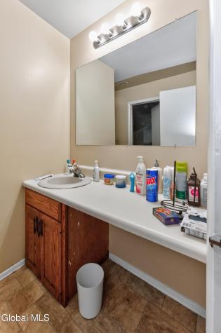 17 Berwyn Street Schenectady NY 12304