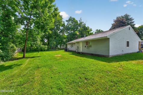 17 Berwyn Street Schenectady NY 12304