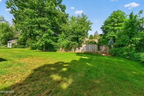17 Berwyn Street Schenectady NY 12304