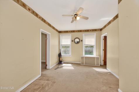 28 Mohawk Avenue Waterford NY 12188