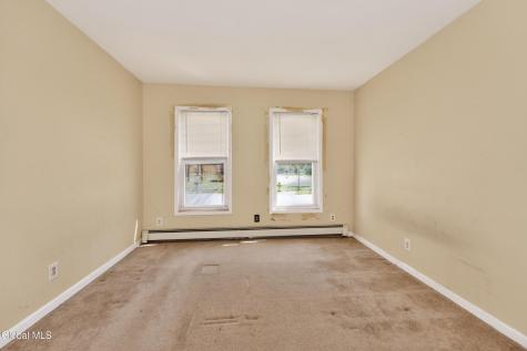 28 Mohawk Avenue Waterford NY 12188