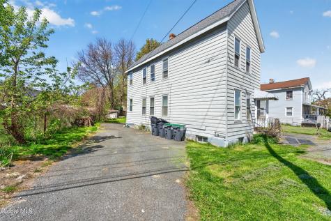 28 Mohawk Avenue Waterford NY 12188