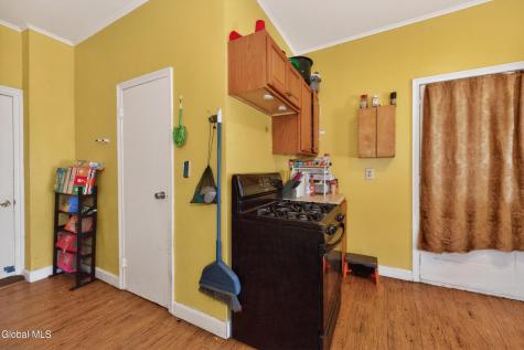 28 Mohawk Avenue Waterford NY 12188