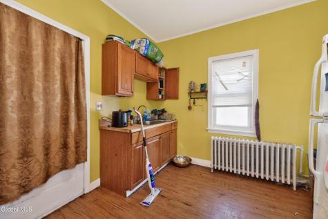 28 Mohawk Avenue Waterford NY 12188