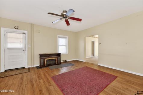 28 Mohawk Avenue Waterford NY 12188