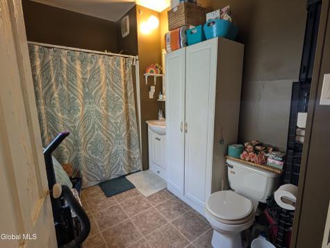 82 Grand Street Gloversville NY 12078