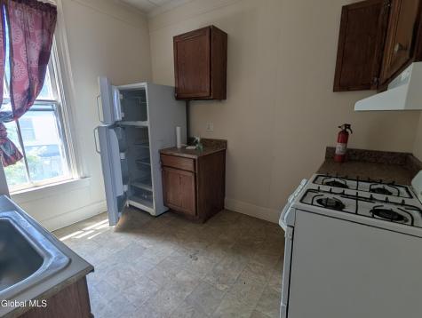 82 Grand Street Gloversville NY 12078