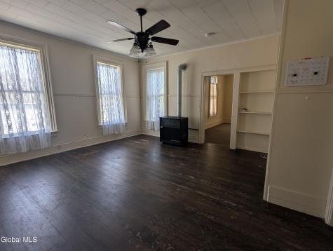 82 Grand Street Gloversville NY 12078