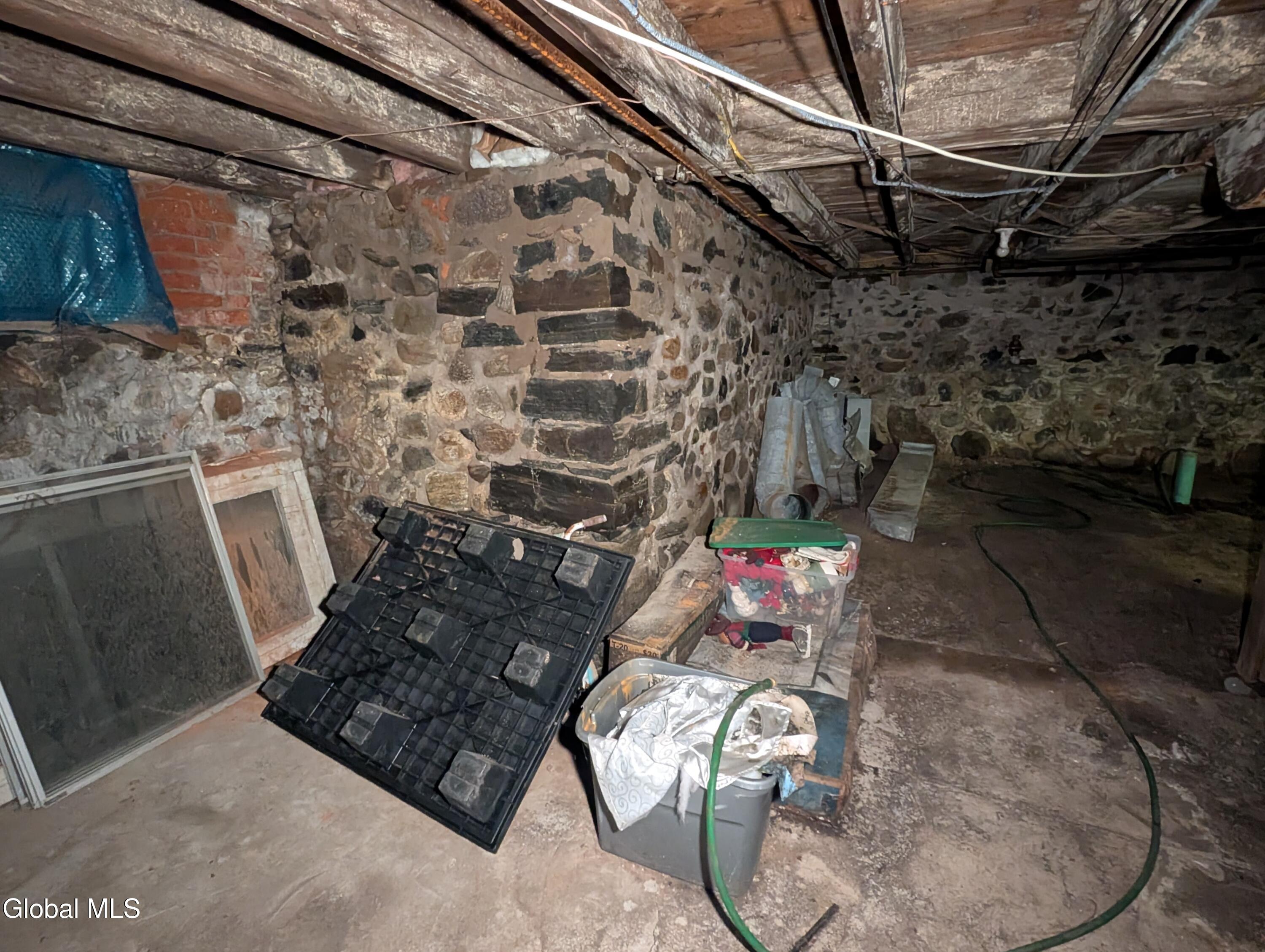 82 Grand Street Gloversville NY 12078