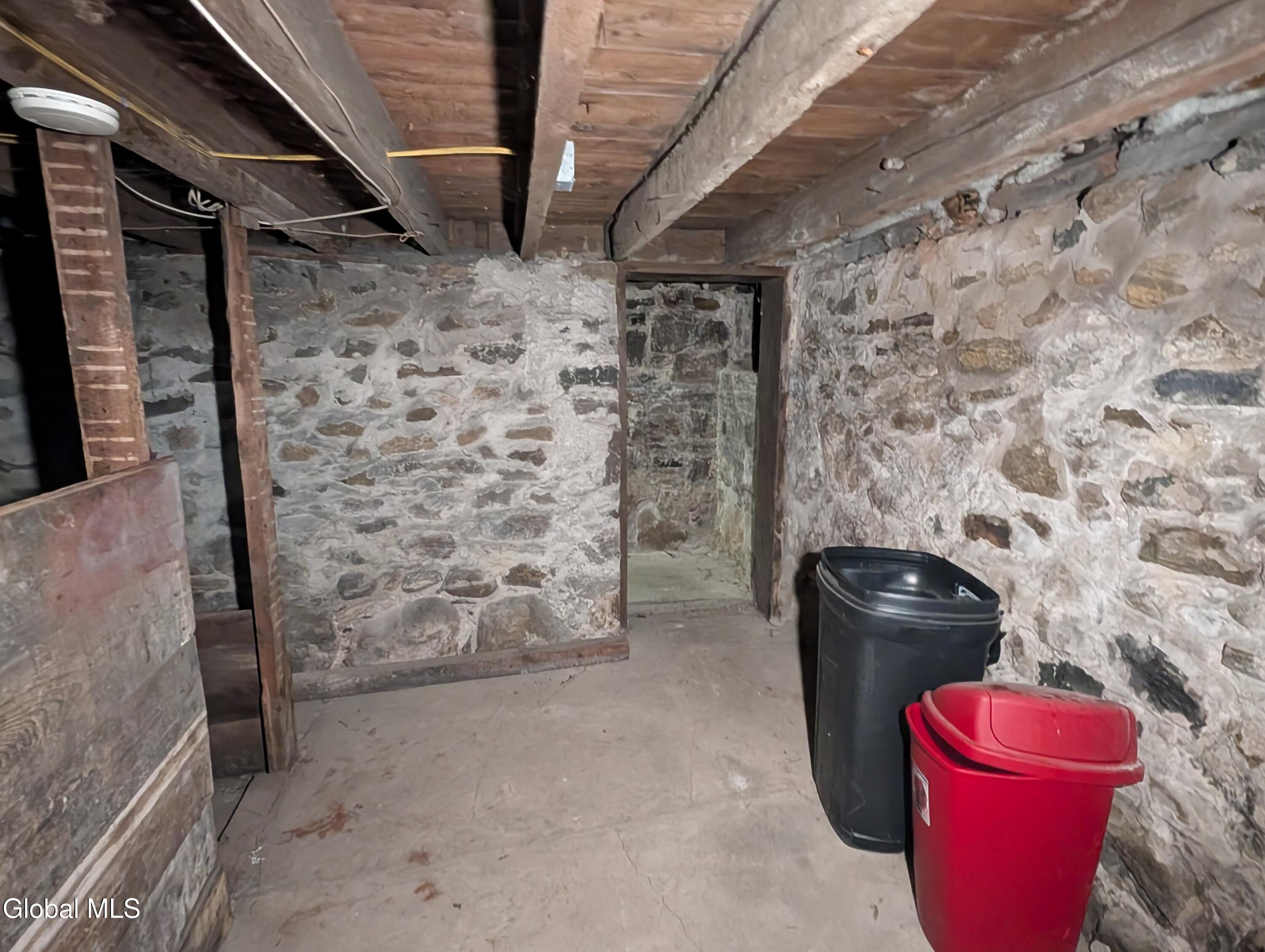 82 Grand Street Gloversville NY 12078
