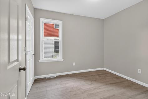 18 Mccrossin Avenue Albany NY 12206