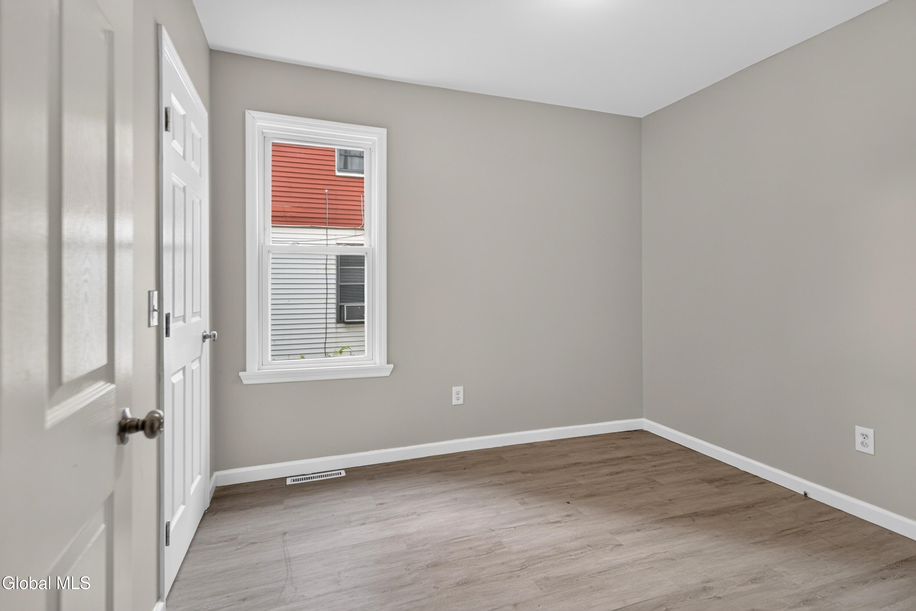 18 Mccrossin Avenue Albany NY 12206