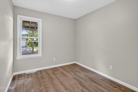 18 Mccrossin Avenue Albany NY 12206