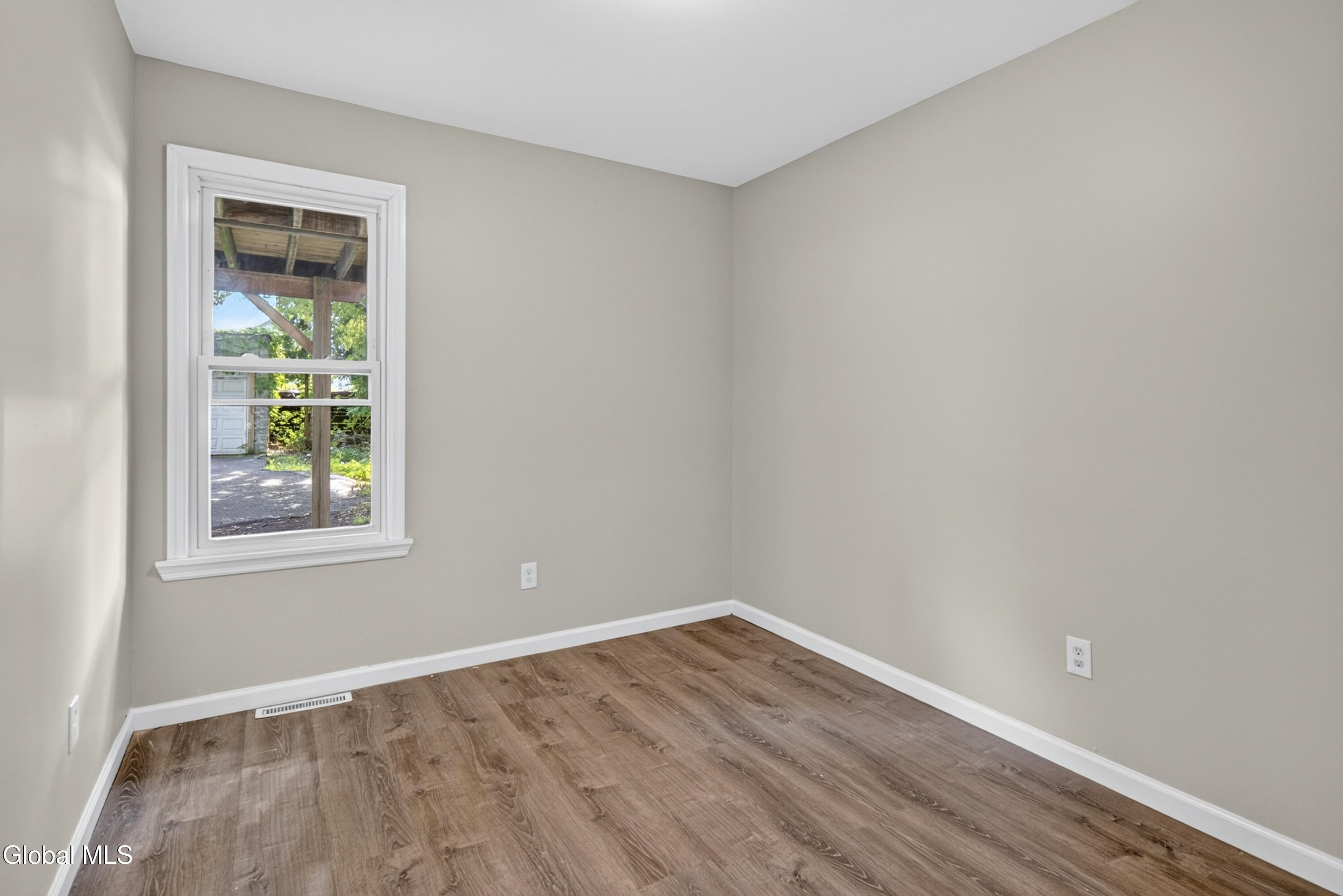 18 Mccrossin Avenue Albany NY 12206