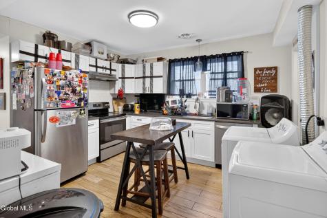 18 Mccrossin Avenue Albany NY 12206