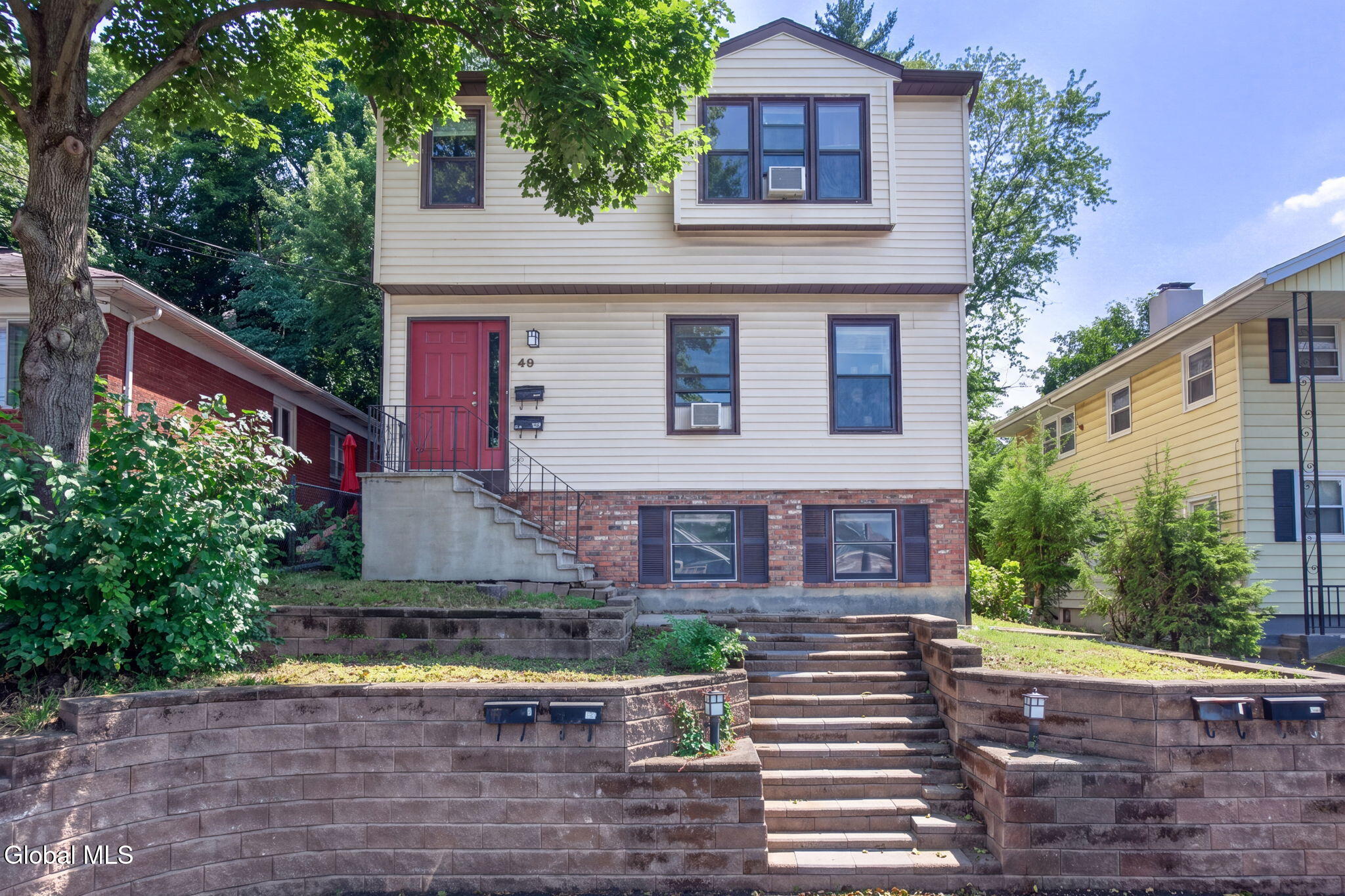 49 Hillcrest Avenue Albany NY 12203