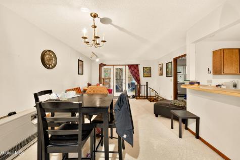 49 Hillcrest Avenue Albany NY 12203