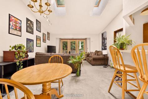 49 Hillcrest Avenue Albany NY 12203