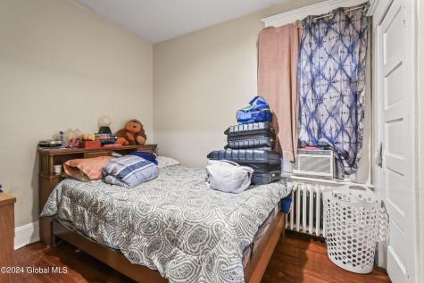 88 Woodlawn Avenue Albany NY 12208