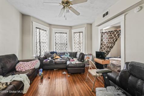 88 Woodlawn Avenue Albany NY 12208